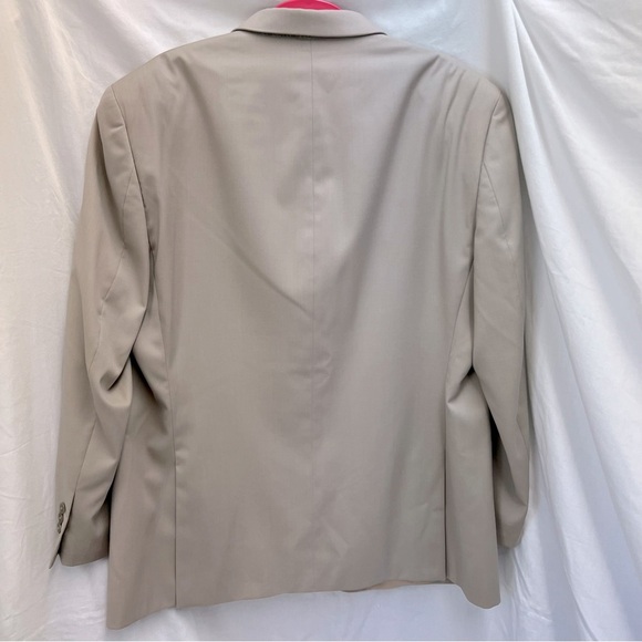 Calvin Klein 100% wool khaki sport coat. - Picture 10 of 10